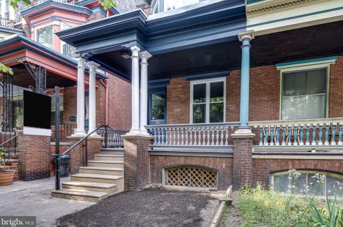 4425 Larchwood Ave, Philadelphia PA  19104-3915 exterior