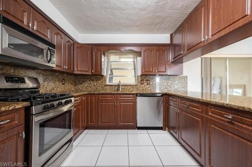 202 Richmond Ave, Lehigh Acres, FL 33936-1336