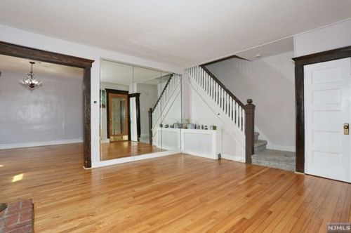 384 Elm Ave, Bogota NJ  07603-1501 exterior