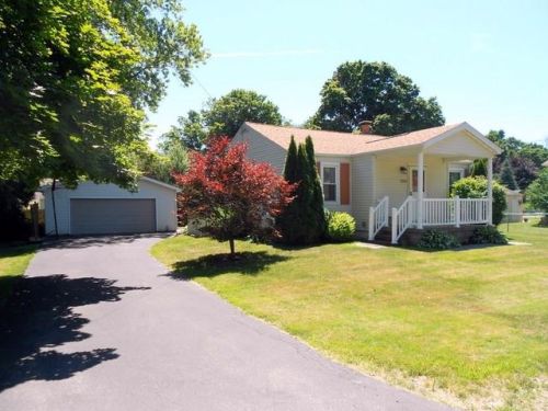7289 Merritt Dr, Fairview, PA 16415-1120