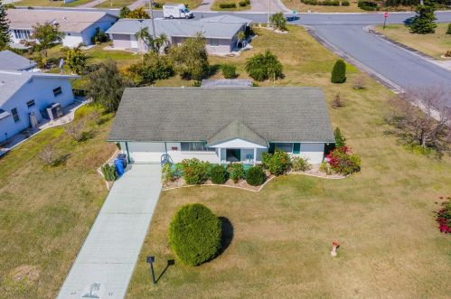1501 Arrowhead Dr, Ruskin, FL 33573-5307