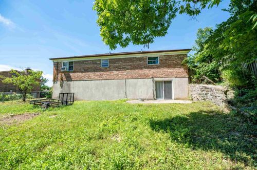 5 Arbor Dr, Newport, KY 41076-1601