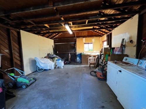 188 Mendocino Ave, Willits CA  95490-3508 exterior