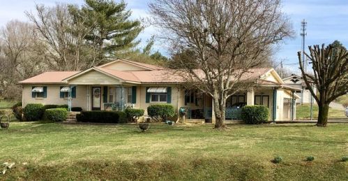 3076 Old Rock Island Rd, Bone Cave, TN 38581-3770