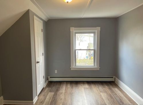 10 Cliff St, United States Coast Guard Ac CT  06320-5402 exterior