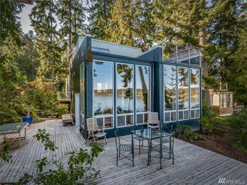 19500 Augusta Ave, Suquamish, WA 98392-9541