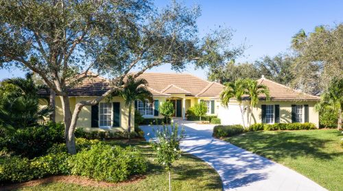 547 White Pelican Cir, Vero Beach, FL 32963-9521