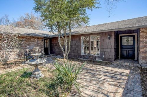 7009 Gateridge Dr, Dallas TX  75254-7935 exterior