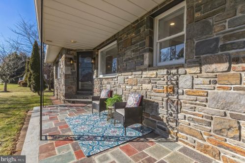 100 Chestnut St, Newtown Square, PA 19073-3304