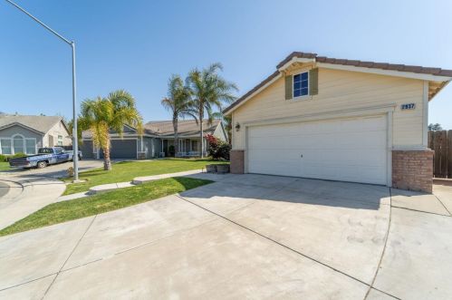 2937 Gambler Hill Ct, Riverbank CA  95367-9453 exterior