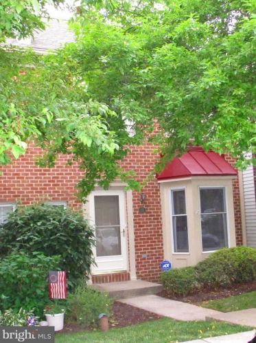 416 Calverton Ct, Harleysville, PA 19438-3067