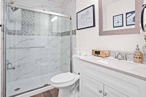 48 7 St, Dania Beach FL  33004-2306 exterior