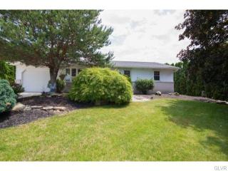 898 Municipal Rd, Walnutport, PA 18088-9717