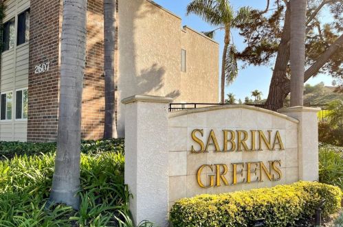 2607 Pirineos Way, Carlsbad CA  92009-7332 exterior