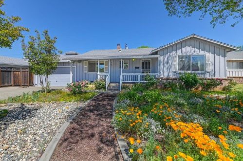 2621 Gilbert Way, Rancho Cordova, CA 95670-3513