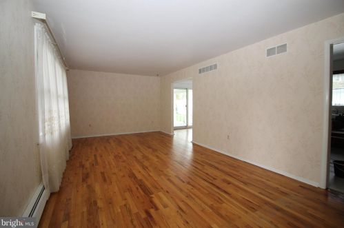 502 6th St, Lansdale PA  19446-2742 exterior