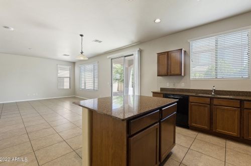 4031 Torrey Pne Ln, Chandler AZ  85249-3871 exterior
