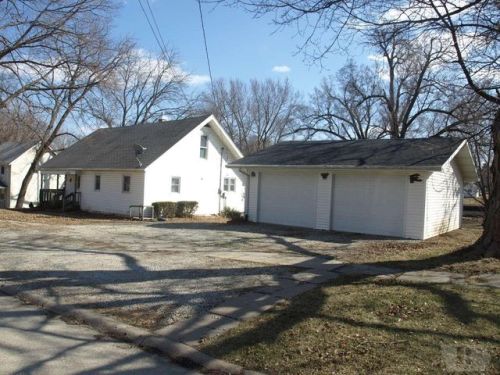 408 Stuart St, Clarinda, IA 51632-2038