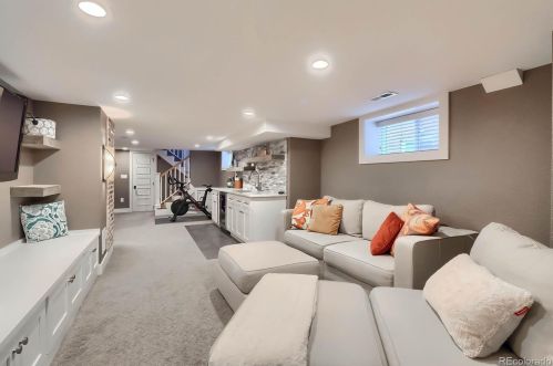 580 Corona St, Denver CO 80218-3940 exterior