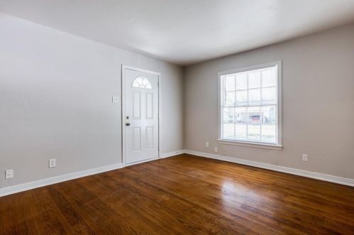 11112 Castolon Dr, Dallas, TX 75228-2202