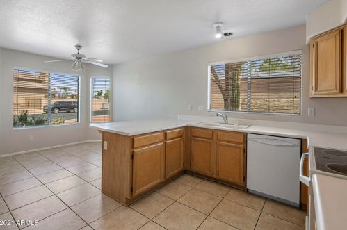 18801 8th Pl, Phoenix AZ 85042-4304 exterior