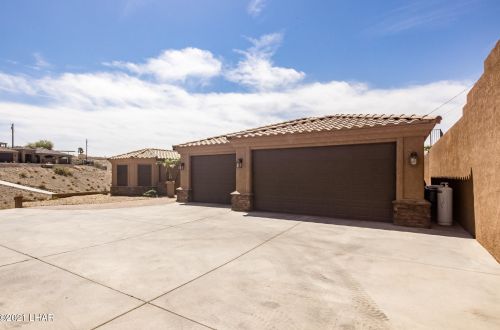 3571 Kicking Horse Dr, Lake Havasu City, AZ 86404-3436