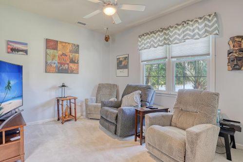 175 Oak Pt Lndg Dr, Mount Pleasant SC 29464-6279 exterior