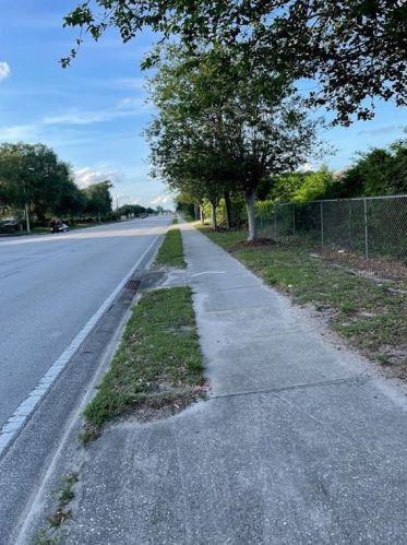 1229 Goldenrod Rd, Orlando FL  32807-8330 exterior