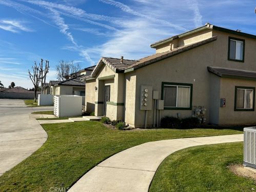 12906 Merlot Dr, Bakersfield, CA 93314-6589