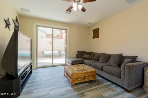 1847 Dunbar Dr, Phoenix AZ  85042-6856 exterior