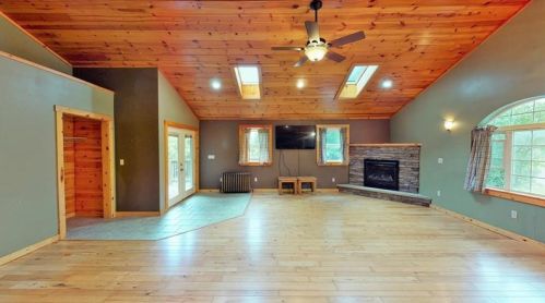 138 Leland St, Friedens, PA 15541-8439