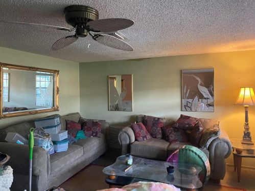 7035 Gulf Highlands Dr, Port Richey, FL 34668-1408