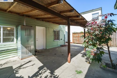 1532 69 Ave, Oakland CA  94621-3424 exterior