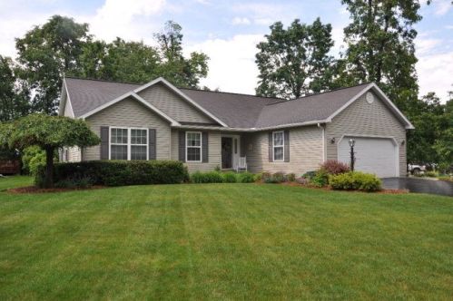 2214 Wooded Way, Huntingdon PA  16652-9731 exterior