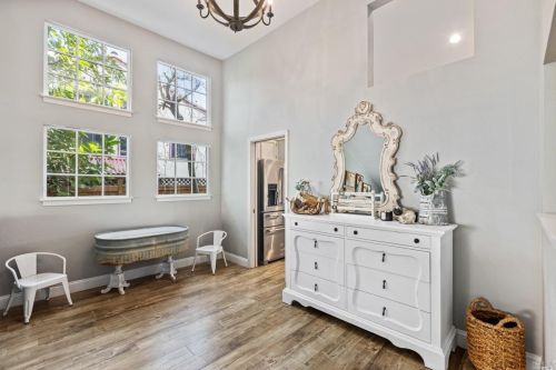 424 Stanford St, Vacaville CA  95687-4653 exterior