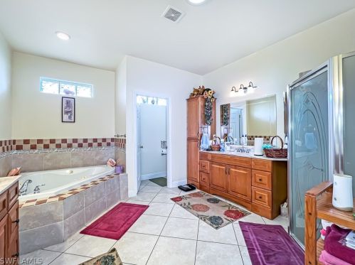 915 Highland Ave, Lehigh Acres FL  33972-3015 exterior