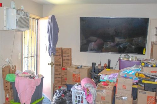 15351 Orange Ave, Paramount CA  90723-3816 exterior