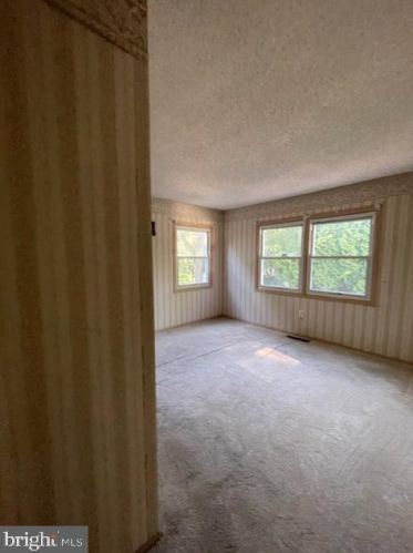 77 Winterberry Ln, Willingboro NJ  08046-3414 exterior