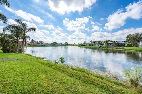 4270 Longshore Way, Naples FL  34119-8894 exterior