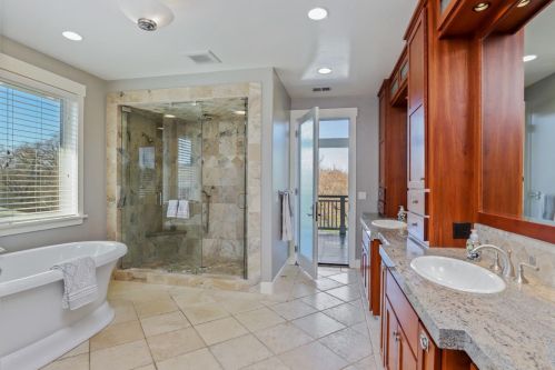 10817 Goldsborough Cir, Valley Home CA 95361-7649 exterior