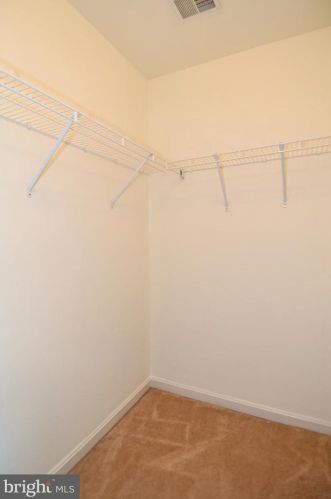 6022 Slippery Rock Rd, Haymarket VA  20169-3312 exterior