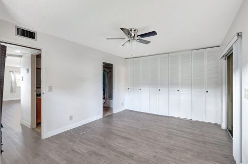 155 Valencia G, Delray Beach FL  33446-2055 exterior