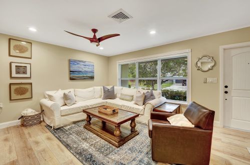799 15th Ave, Boca Raton, FL 33486-8439
