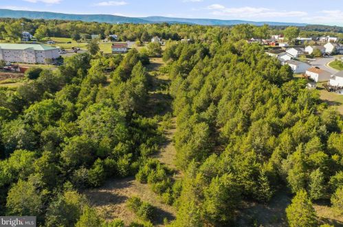 33456 Old Valley Pike, Strasburg VA  22657-3702 exterior