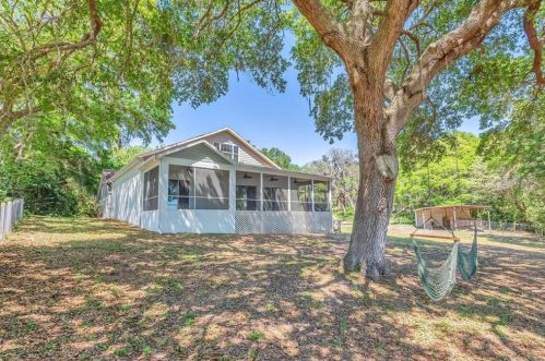 18200 Lake Gibson Ln, Umatilla FL  32784-7120 exterior