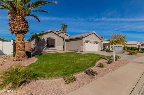 9454 Kiva Ave, Mesa, AZ 85209-1158