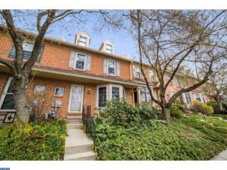 427 Oakmont Ct, Harleysville, PA 19438-3074