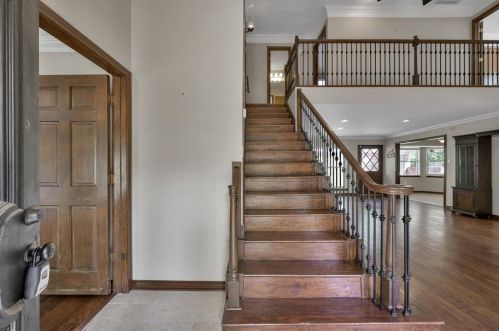 559 Roanoke Dr, Conroe TX  77302-3778 exterior