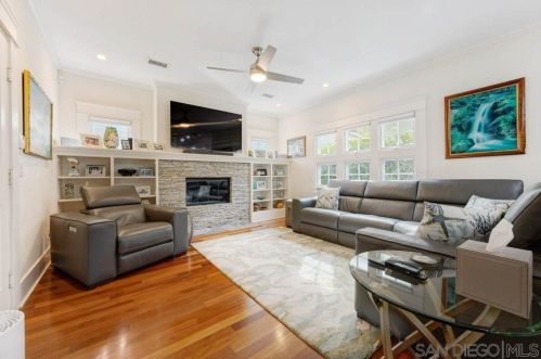 603 J Ave, San Diego CA  92118-2019 exterior