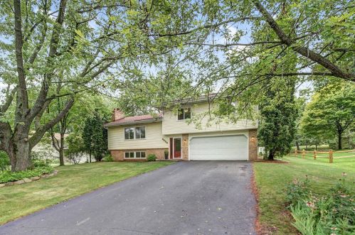 4455 Bramblewood Ave, Saint Paul, MN 55127-3503